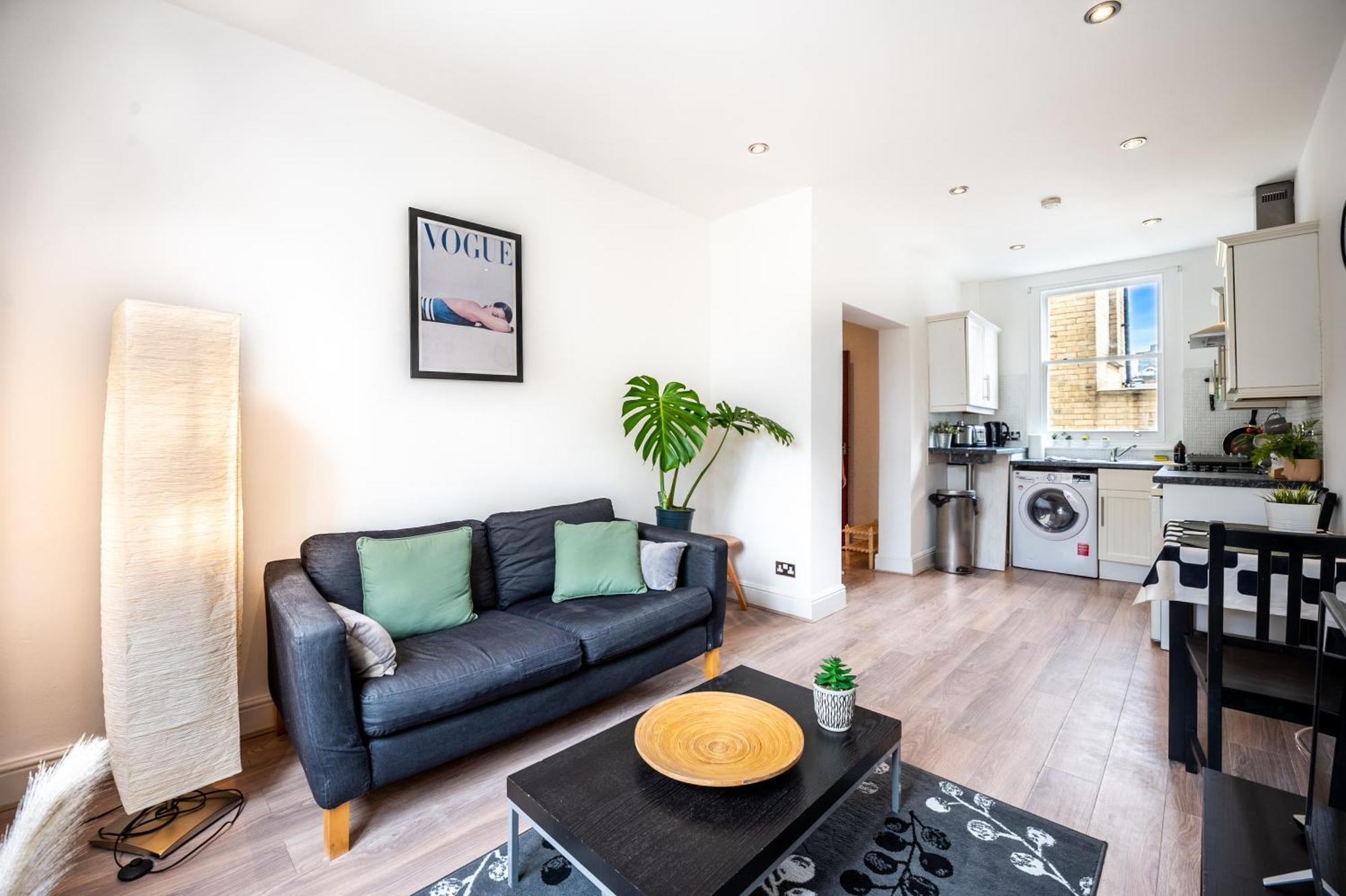 Апартаменти One-Bed Flat, Kensington, Bank Payment To The Host Within 24H From The Reservation Лондон Екстер'єр фото