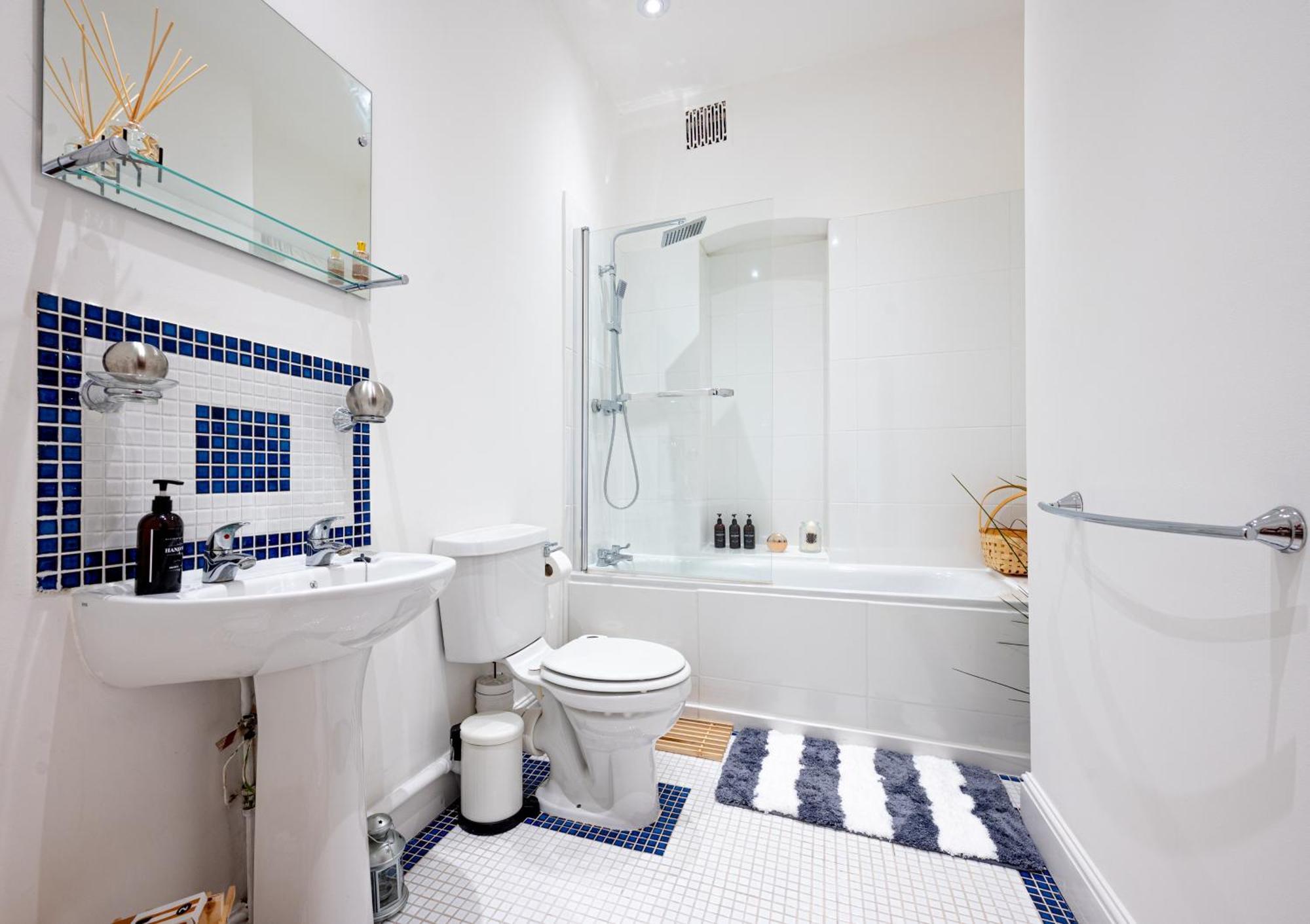 Апартаменти One-Bed Flat, Kensington, Bank Payment To The Host Within 24H From The Reservation Лондон Екстер'єр фото